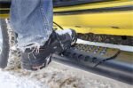 Luverne 584098-570829 Running Boards, Powdercoated Textured Black, Aluminum, 81.8 in. Bed, Extended Cab Pickup, O-Mega II 6 in. Series - Image 4